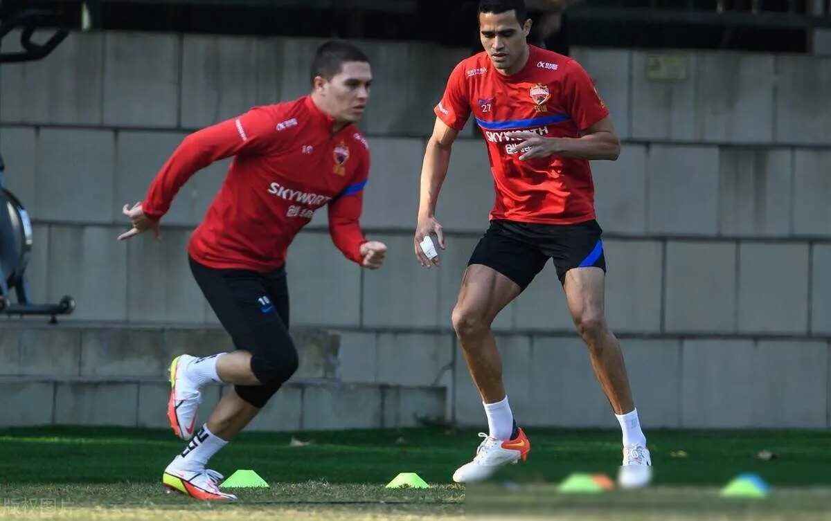 韦德体育官网登录-匈牙利遭遇波澜，击败强敌成功晋级的简单介绍