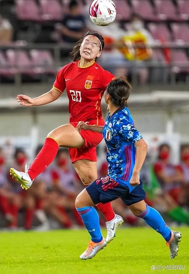 韦德体育官方网站-中国女足选手为国争光，赛场上勇往直前