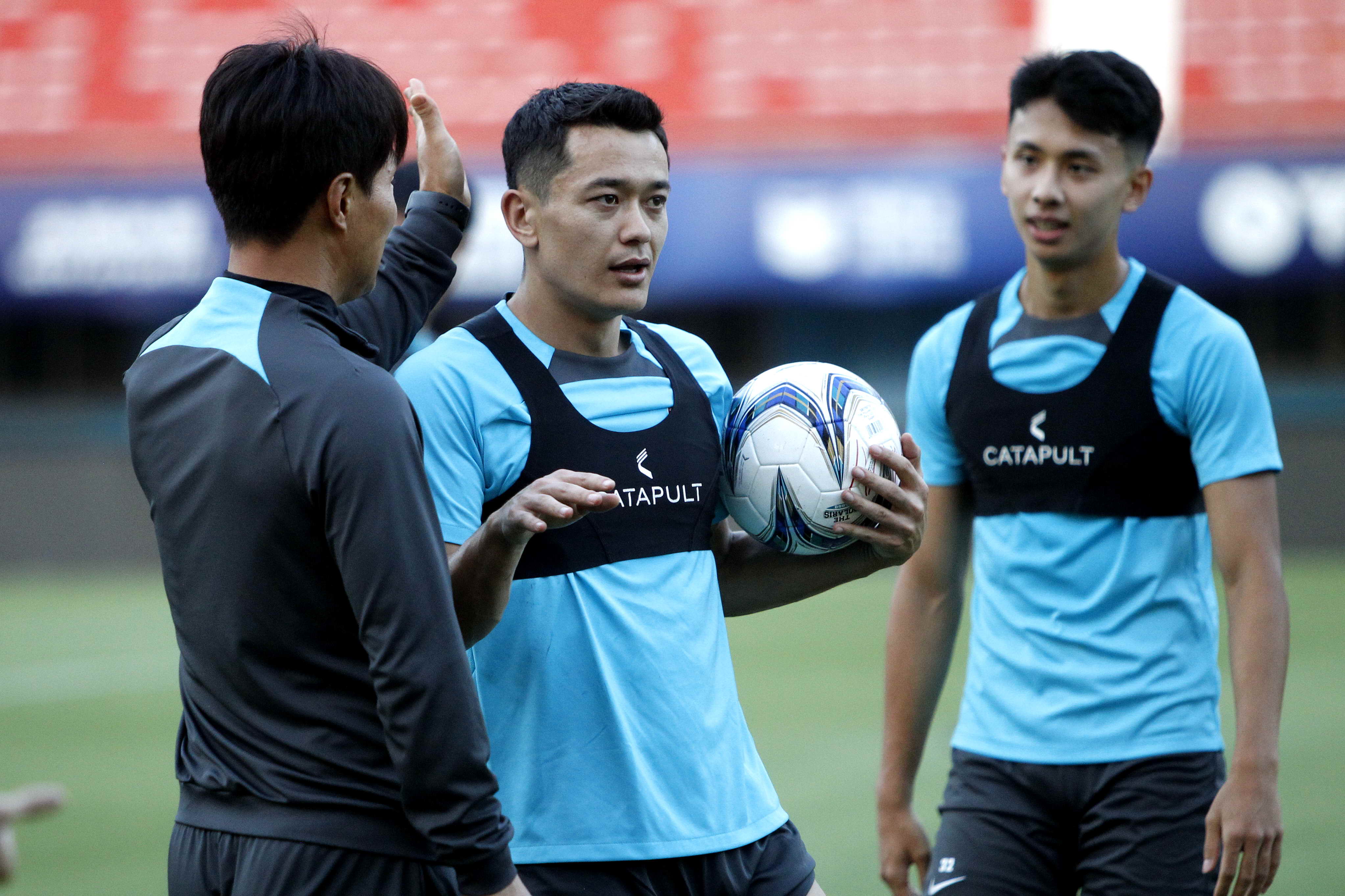 韦德体育官网入口-转会窗口再开，多家俱乐部备战透列表现加盟热点球员的简单介绍