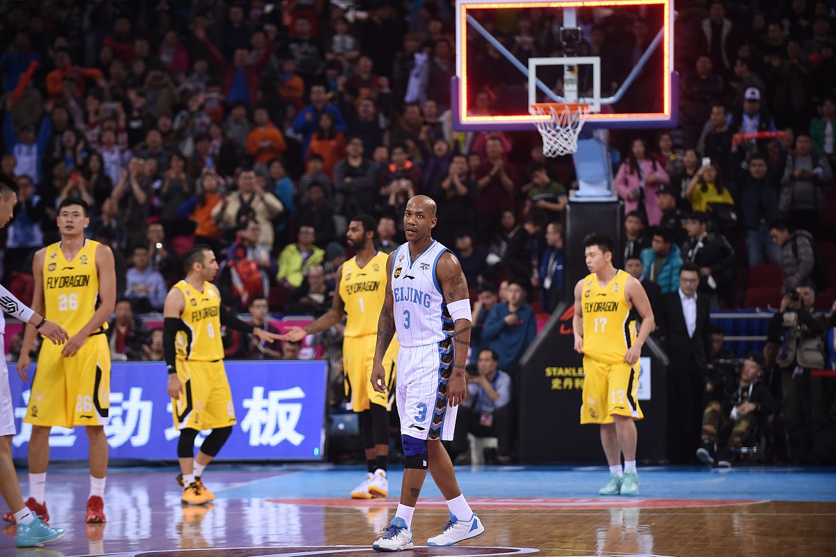 韦德现在多少给一个-太阳队新秀表现出色，成为球队未来重要力量的简单介绍